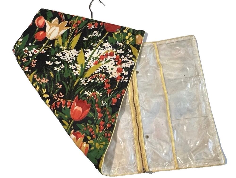 VIntage Travel Jewely Case Storage Floral Fold Up Hanger Top Zippered Pockets